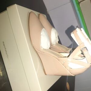 Marc Fisher Pink Wedge Shoes Stylish Comfort
